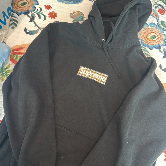 Men’s Burberry x Supreme Black Hoodie